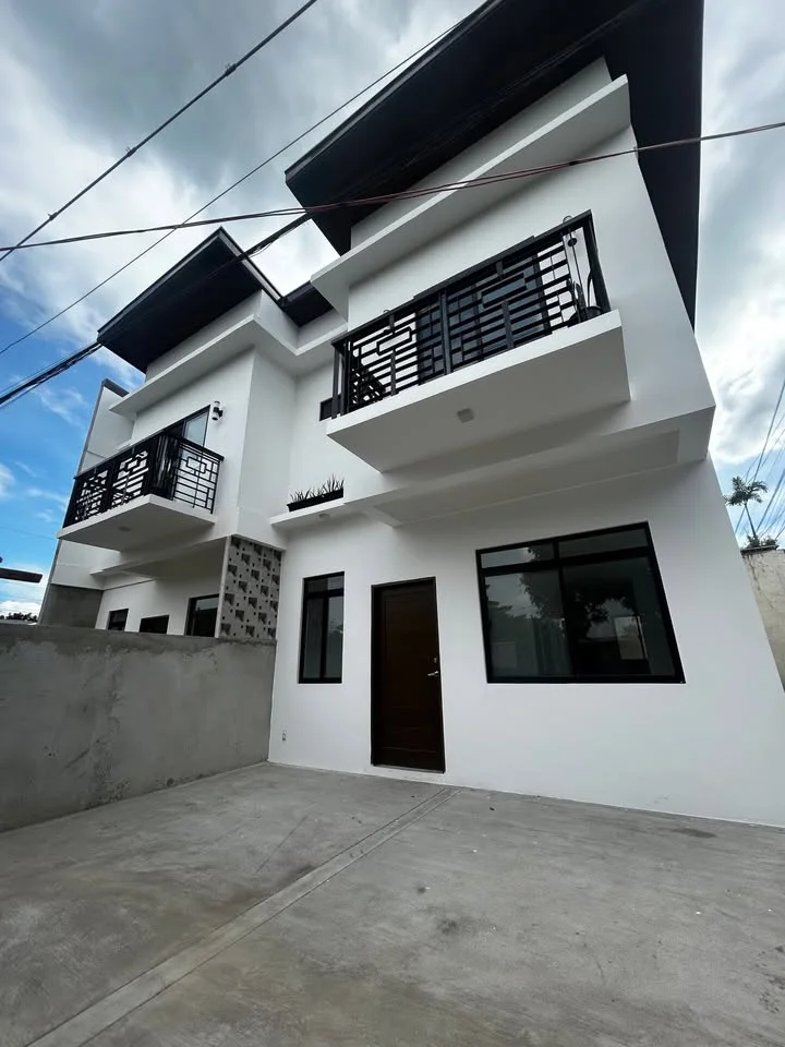 4 Bedroom House & Lot for Sale in Greenland Subdivision Taytay Rizal