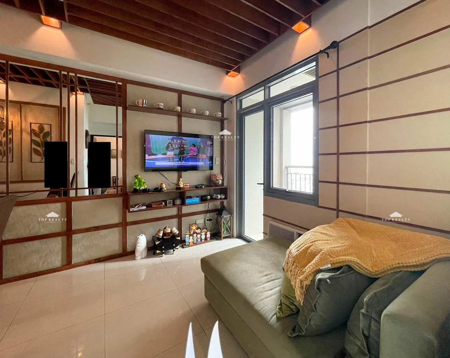 2 Bedroom Condominium for Sale in Park West