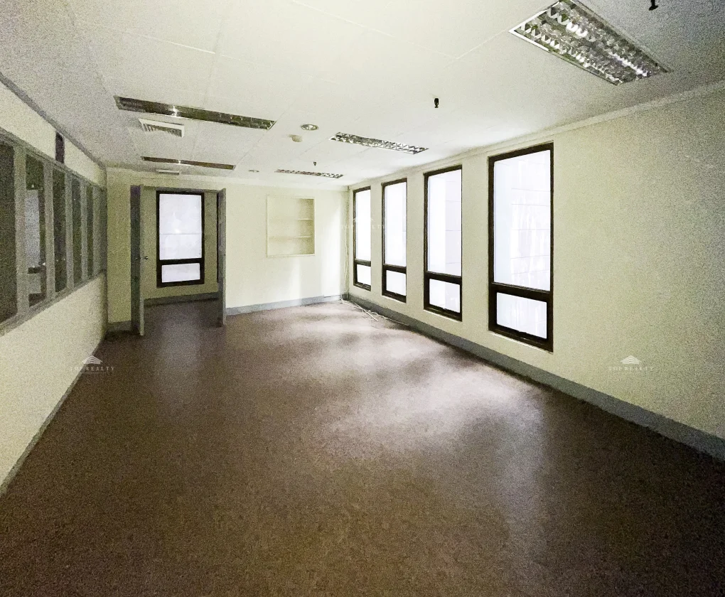 Office Space for Rent in Emerald Building