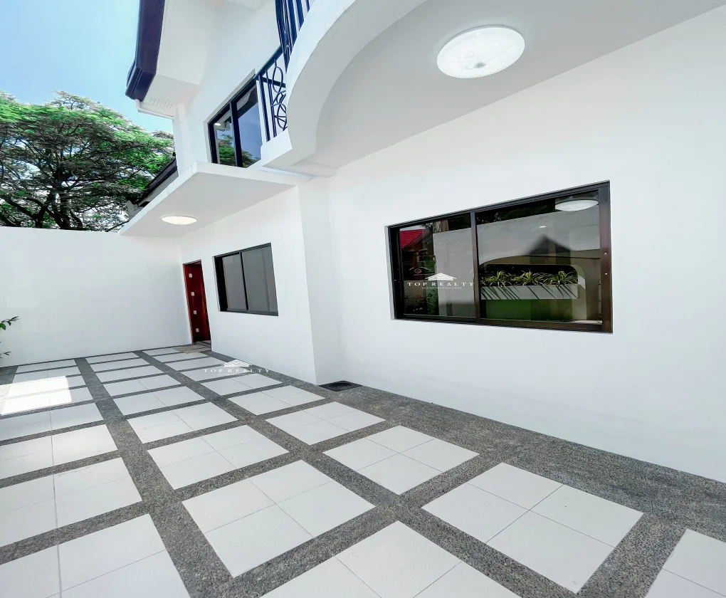 4 Bedroom House & Lot for Sale in Greenwoods Executive Village