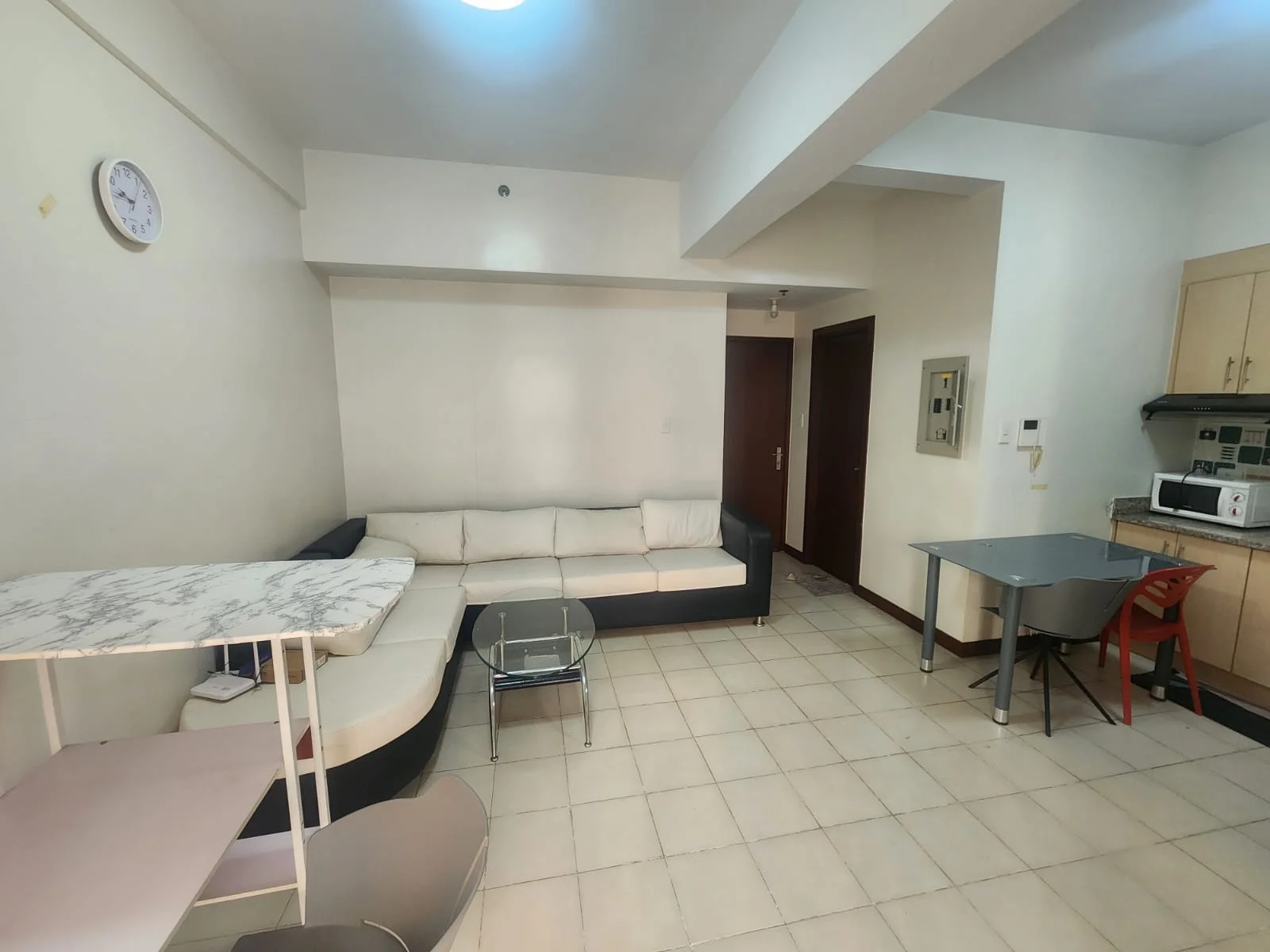 1 Bedroom Condominium for Sale in Paseo De Roces