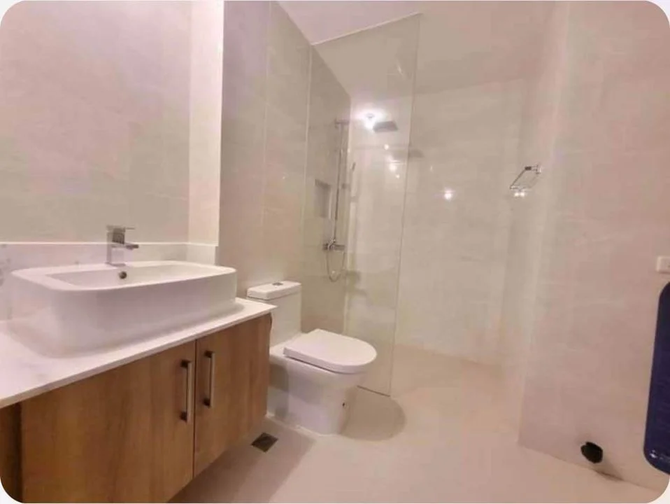 Royalton - 1-Bedroom Condo For Sale in Pasig City