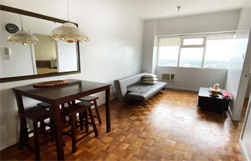 1 Bedroom Condominium for Sale in Fifth Avenue Place Condominium