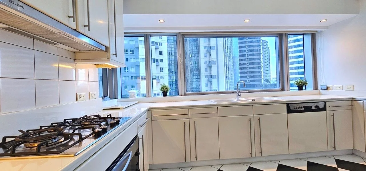 3 Bedroom Condominium for Rent in Pacific Plaza