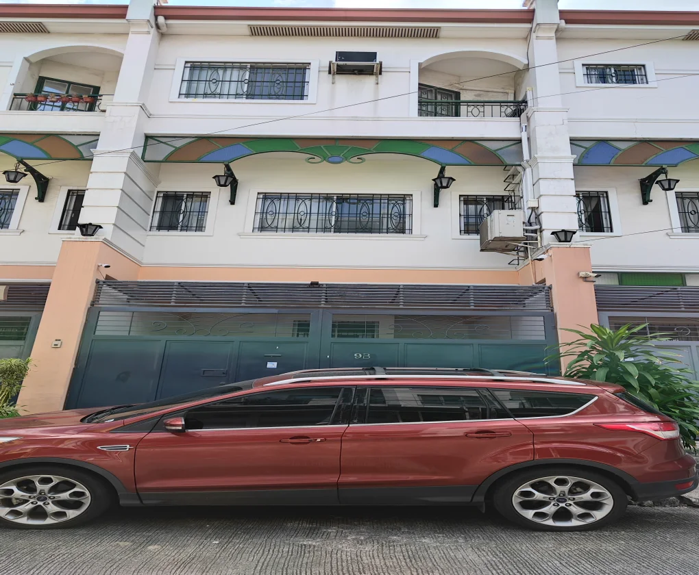 Sacred Heart Town House | 3BR 150sqm Townhouse for Rent in Quezon City