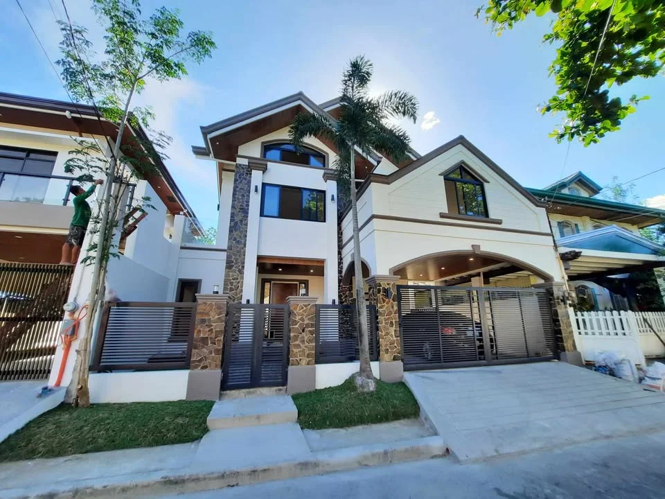 4 Bedroom House & Lot for Sale in Vista Verde Executive Village Cainta