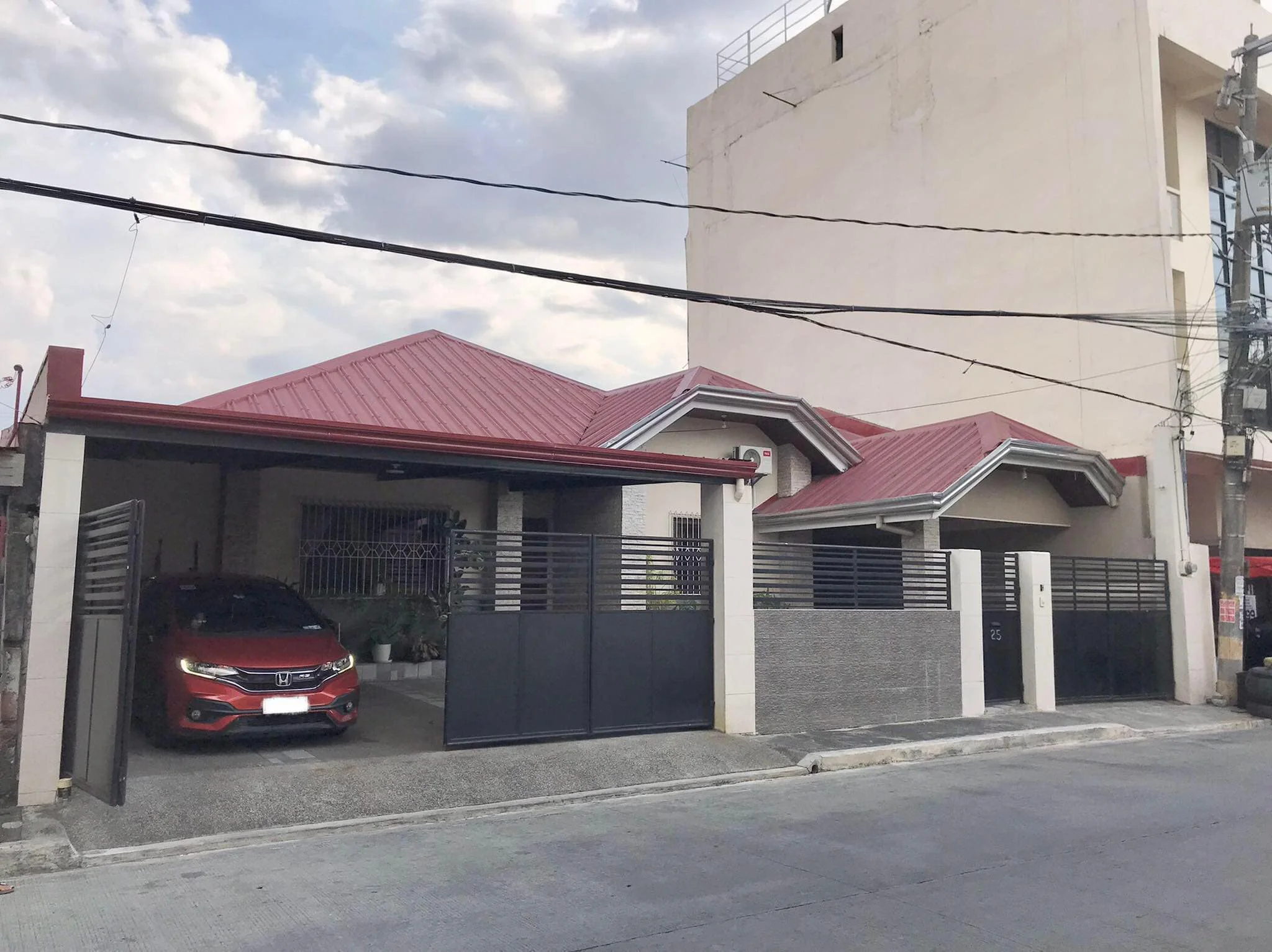 4 Bedroom House & Lot for Sale in Doña Manuela Subdivision