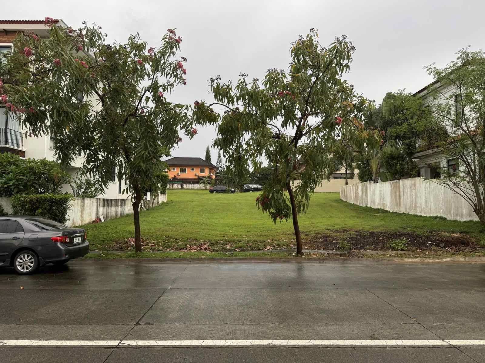 Lot for Sale in Portofino South