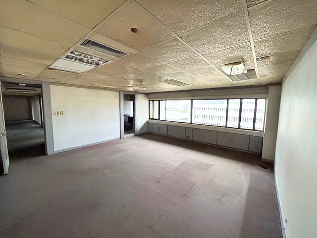 Very Accessible Office Space for Lease in a Low- Rise Building Along Ayala Avenue Makati 