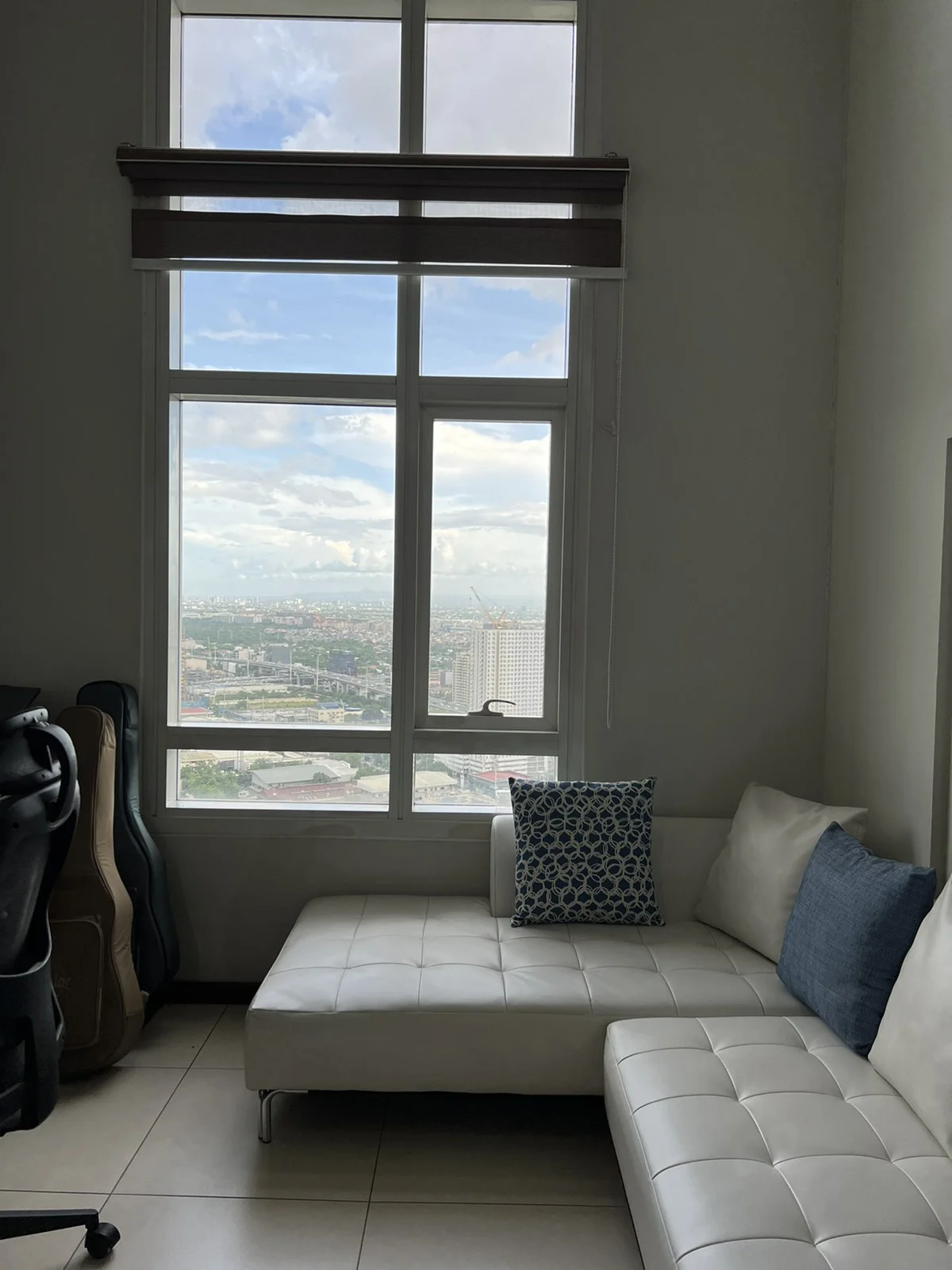 1 Bedroom Condominium for Sale in The Columns At Legaspi Village