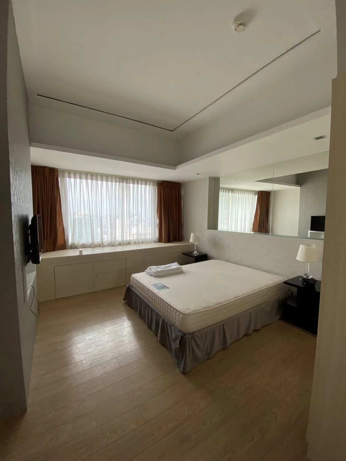 2 Bedroom Condominium for Sale in One Shangri-la