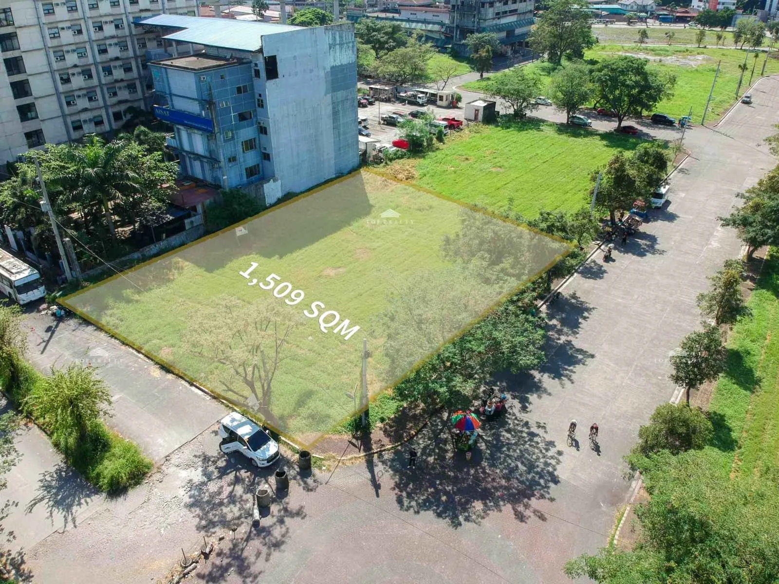 Lot for Sale in Neopolitan Business Park