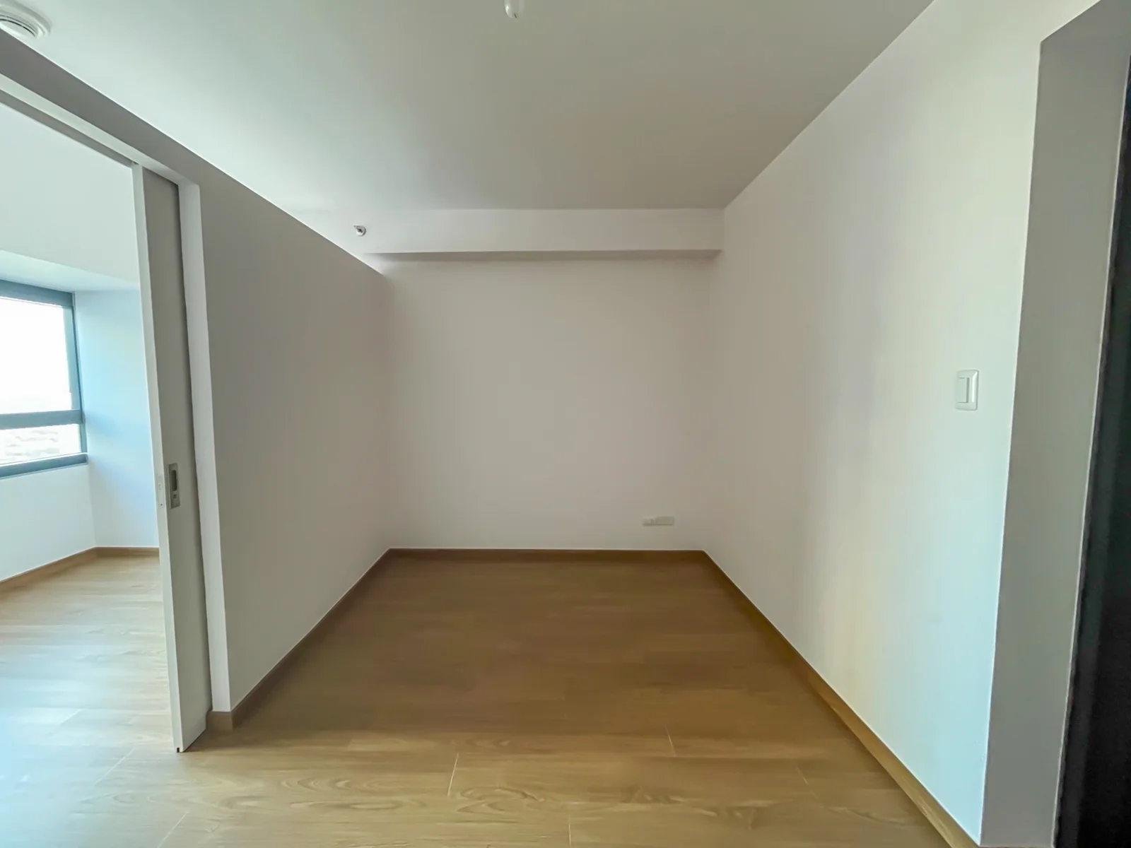 1 Bedroom Condominium for Sale in The Rise