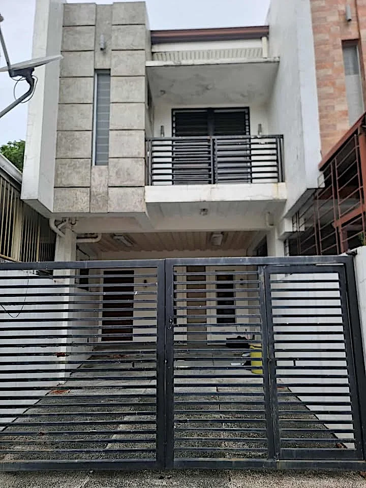 3 Bedroom House & Lot for Sale in Bf Resort Village