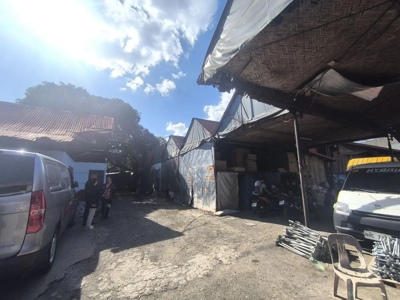 Warehouse for Sale in 15 G. Araneta